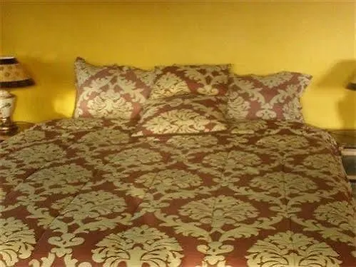 Hotel Paradise West Gate Hills Apartments Saint James